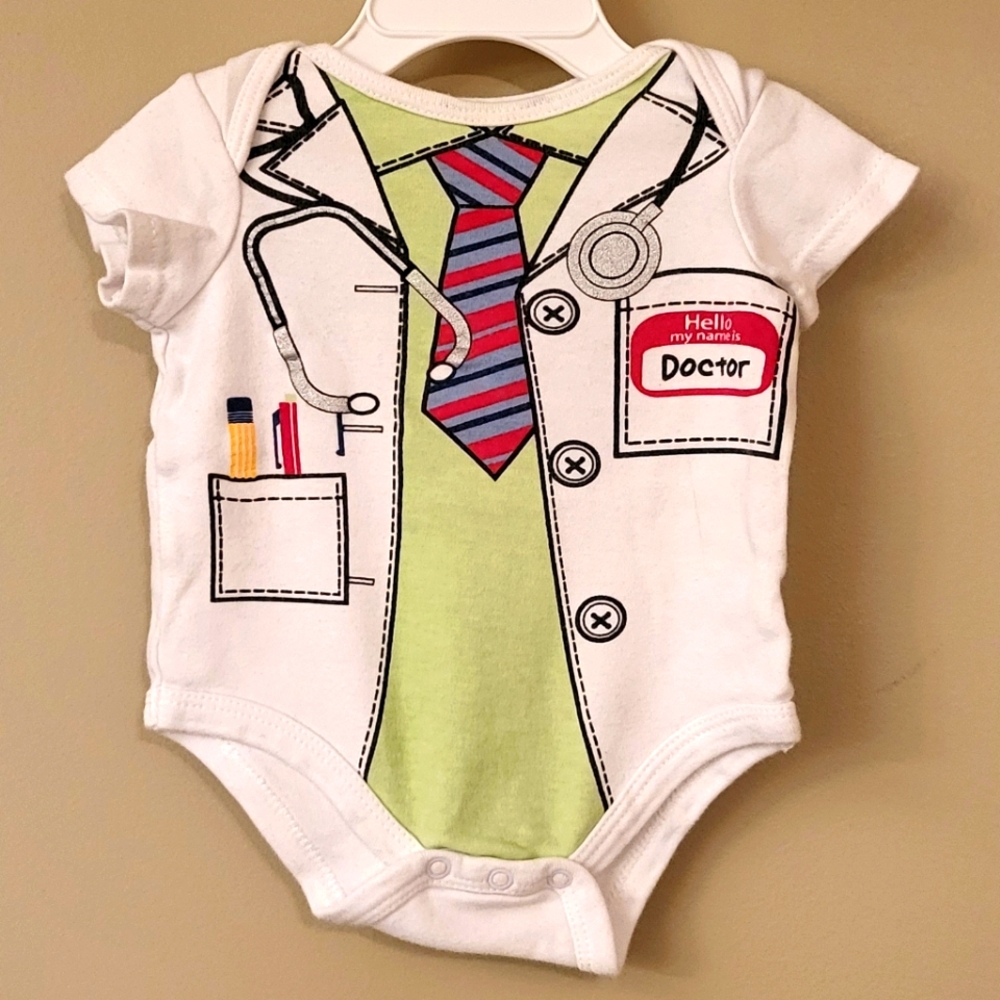 Buster Brown short sleeved "Doctor" onesie/bodysuit